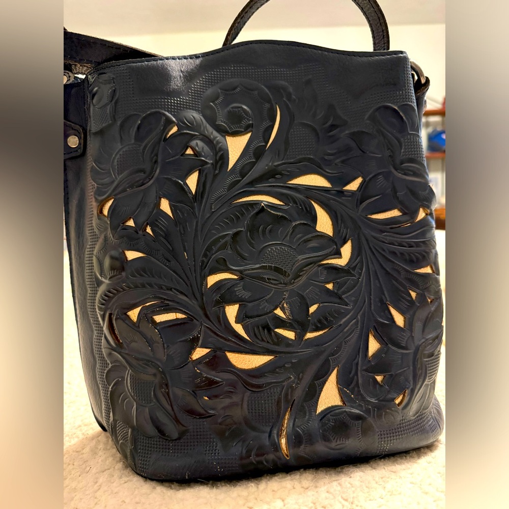 Patricia Nash bucket bag